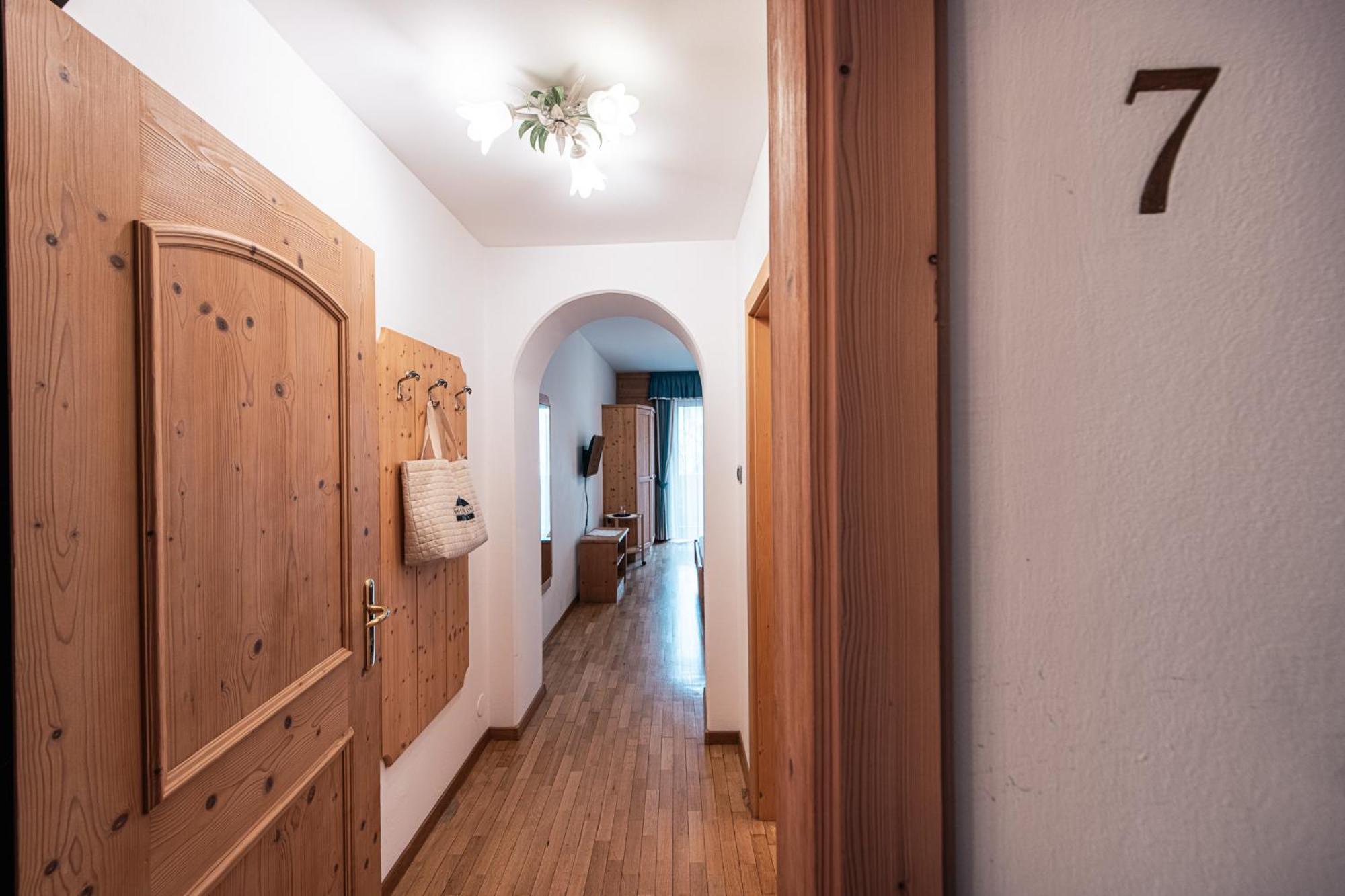 Hotel Goldene Rose 몽구엘포 외부 사진