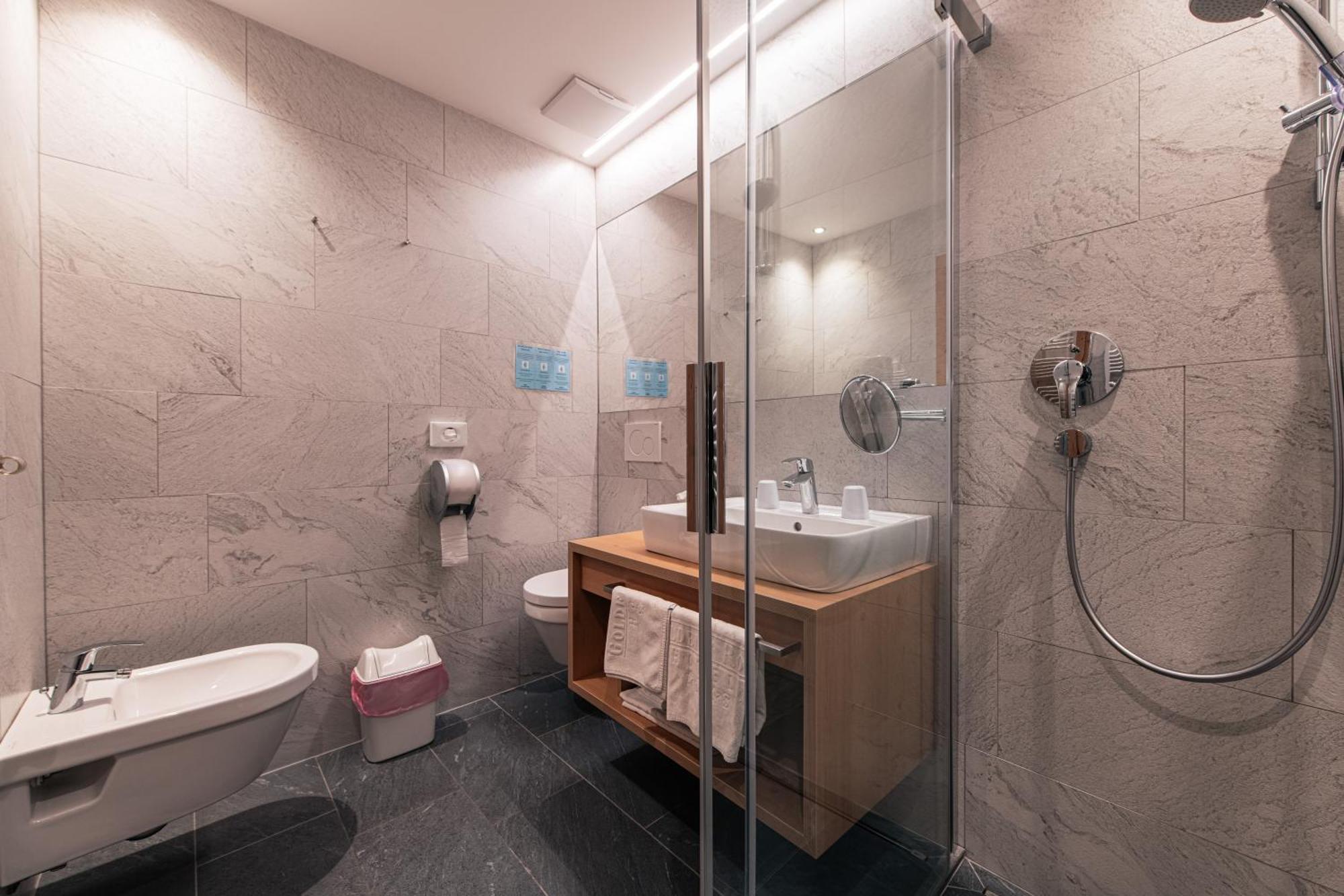 Hotel Goldene Rose 몽구엘포 외부 사진